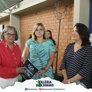 Deputada Valéria Bolsonaro em visita na Unicamp