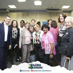 Deputada Valéria Bolsonaro primeiro simpósio do câncer/novembro azul realizado na Câmara Municipal de São Paulo