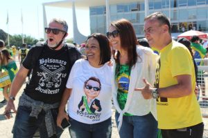 Deputada Valéria Bolsonaro participa de manifestação em Brasília