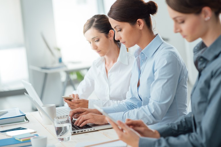 Você está visualizando atualmente Campanha valoriza força produtiva feminina no mercado de trabalho