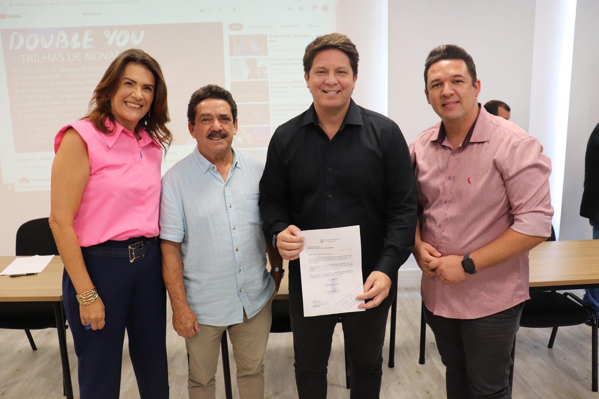 Valéria Bolsonaro promove encontro cultural com vereadores, secretários de cultura e Mário Frias