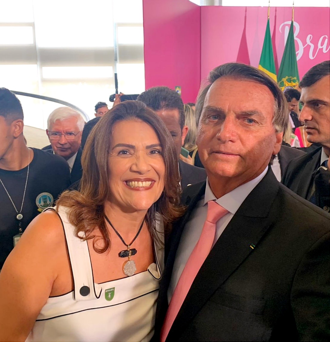 Valéria Bolsonaro participa de lançamento de programas de proteção e incentivo às mulheres do Governo Federal