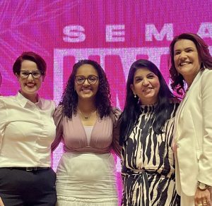 Leia mais sobre o artigo Rio Claro recebe primeiro “Encontro de Mulheres Pela Fé” com Deputada Valéria Bolsonaro e convidadas especiais