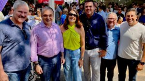 Leia mais sobre o artigo Valéria Bolsonaro marca presença na abertura da 59ª Festa da Uva em Vinhedo