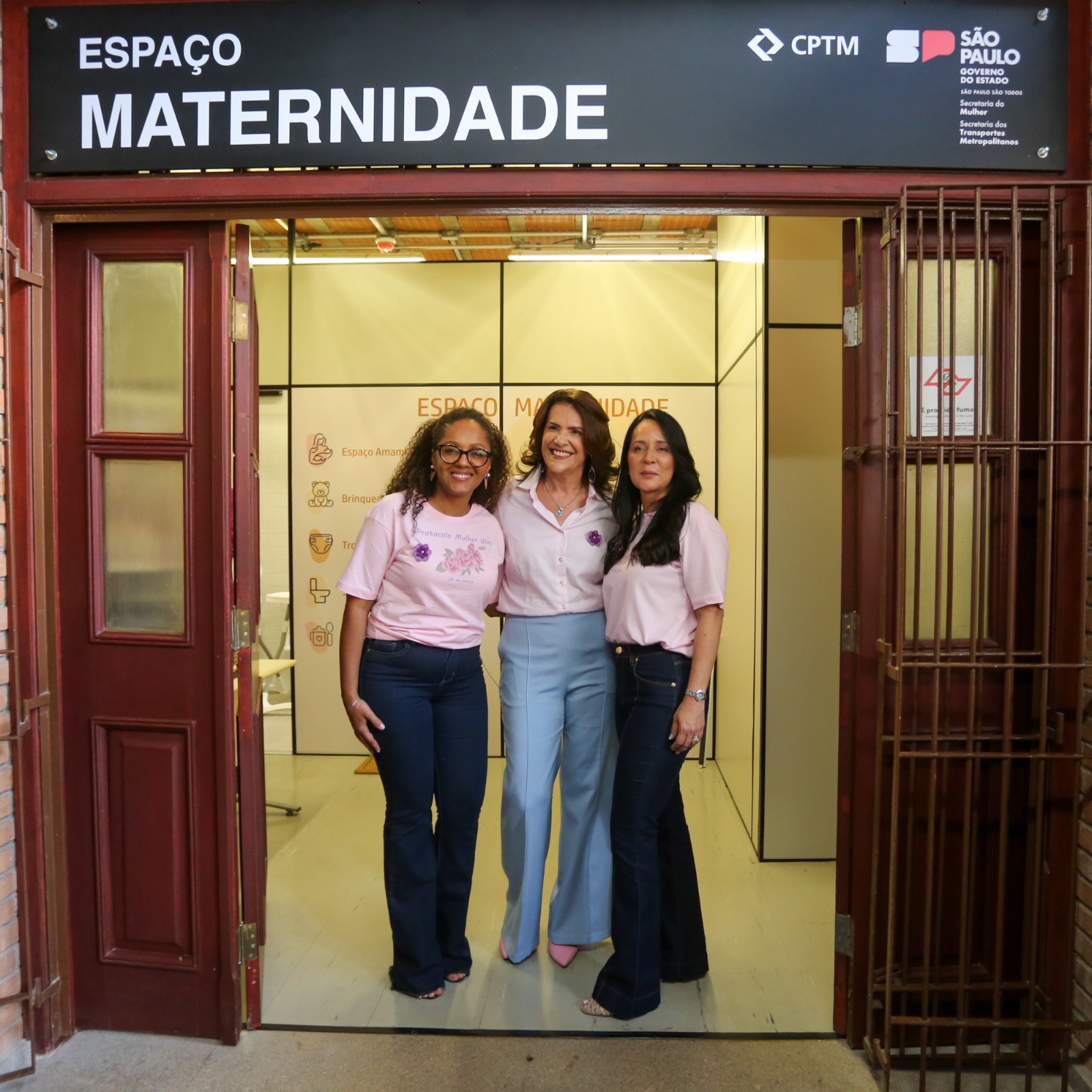 Você está visualizando atualmente Valéria Bolsonaro participa de ações no Dia da Mulher